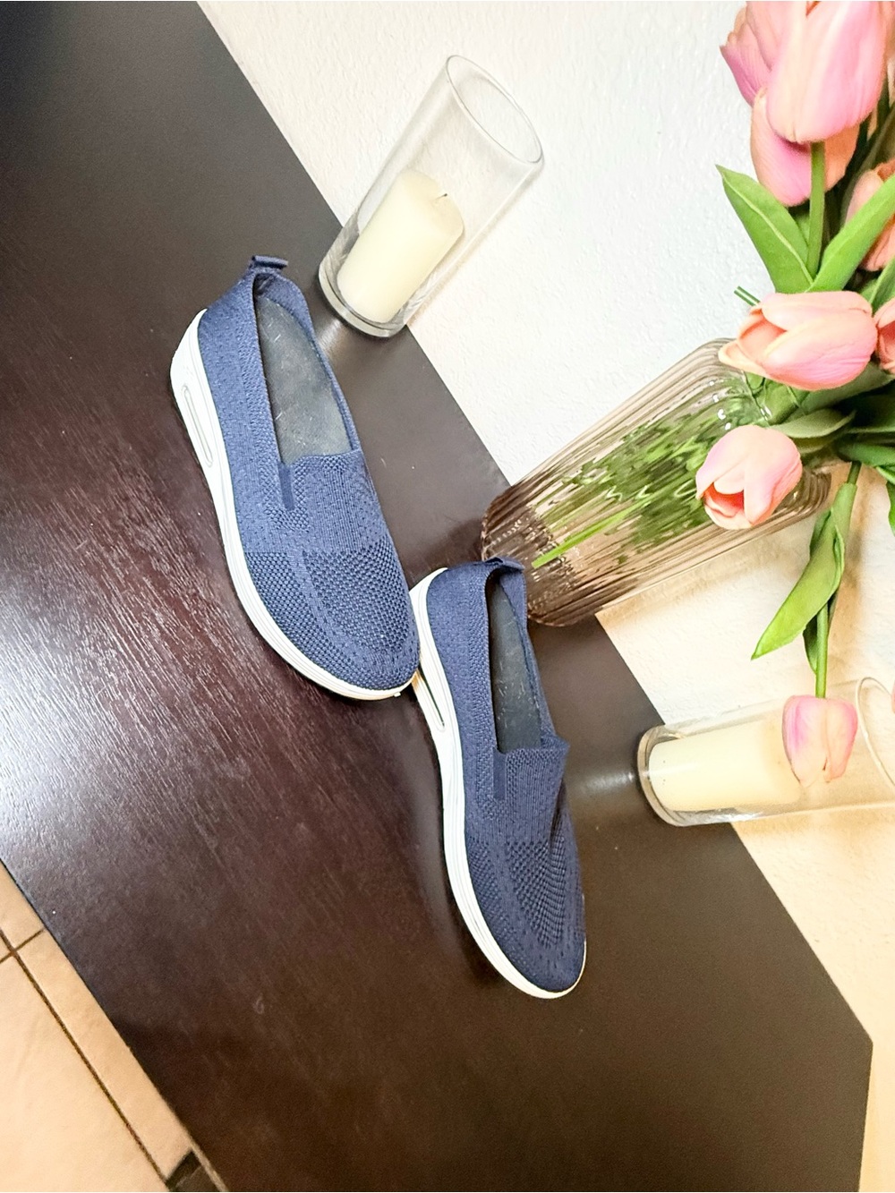 Women's Slip-On Knit Casual Sneakers - Navy. Size 9.5